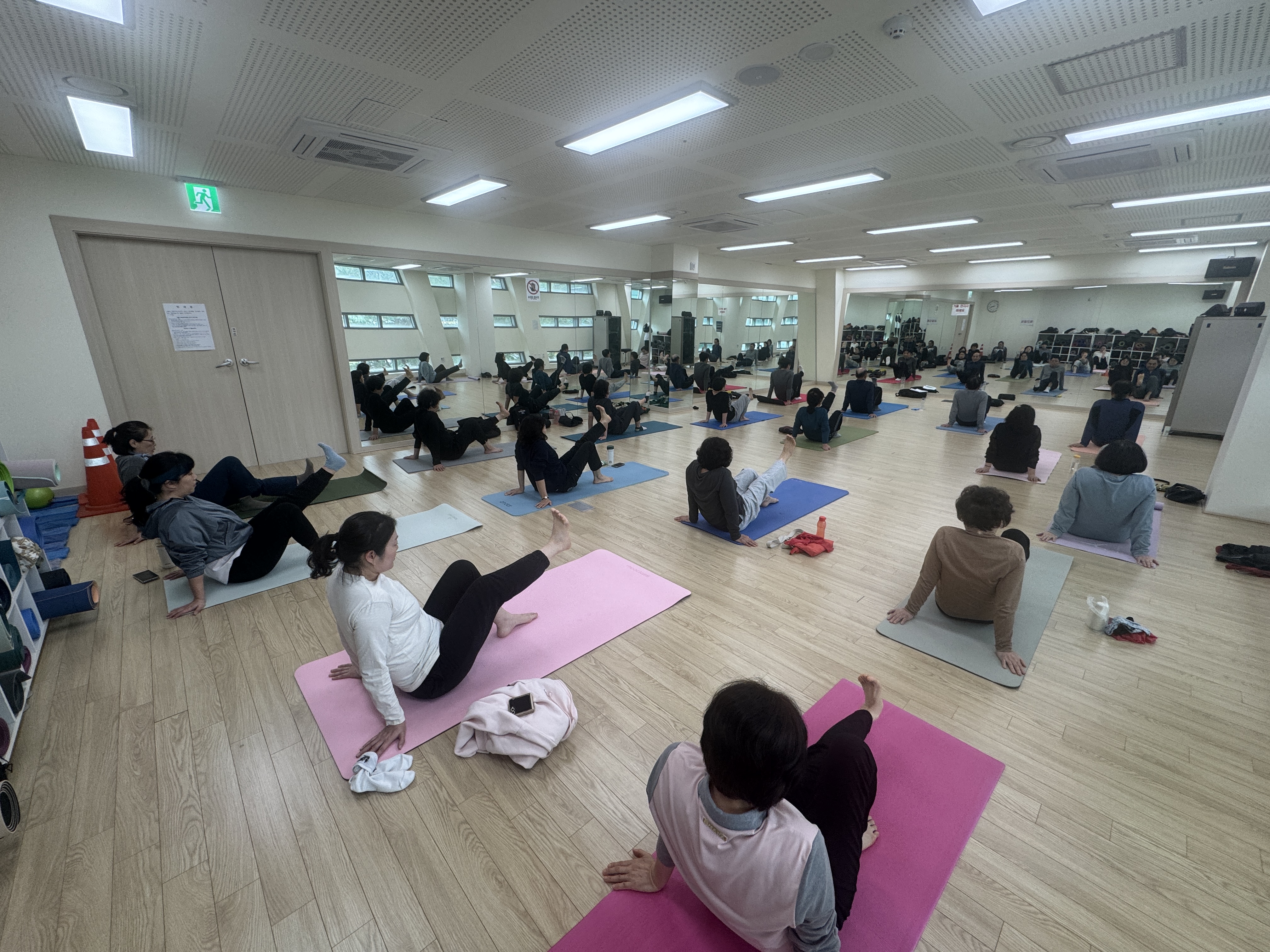 (새롬동) 근력운동 프로그램 월, 금 15:10~15:50(새롬동 복합커뮤니티센터 3층 GX룸)