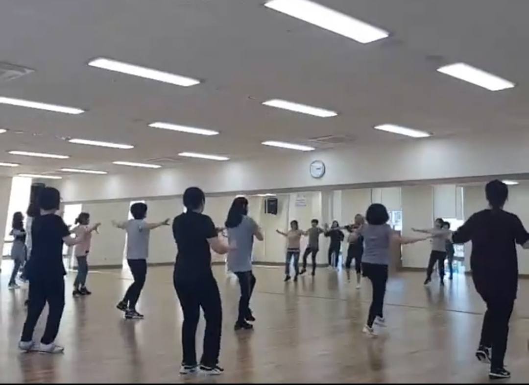22년도 6월~ 8월 방송댄스 무료교실 새롬동 복컴3층 gx룸 (새롬동 주민 우선선정)